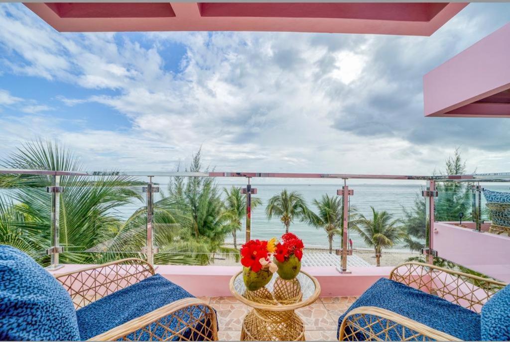 Miramar Suites Placencia Buitenkant foto