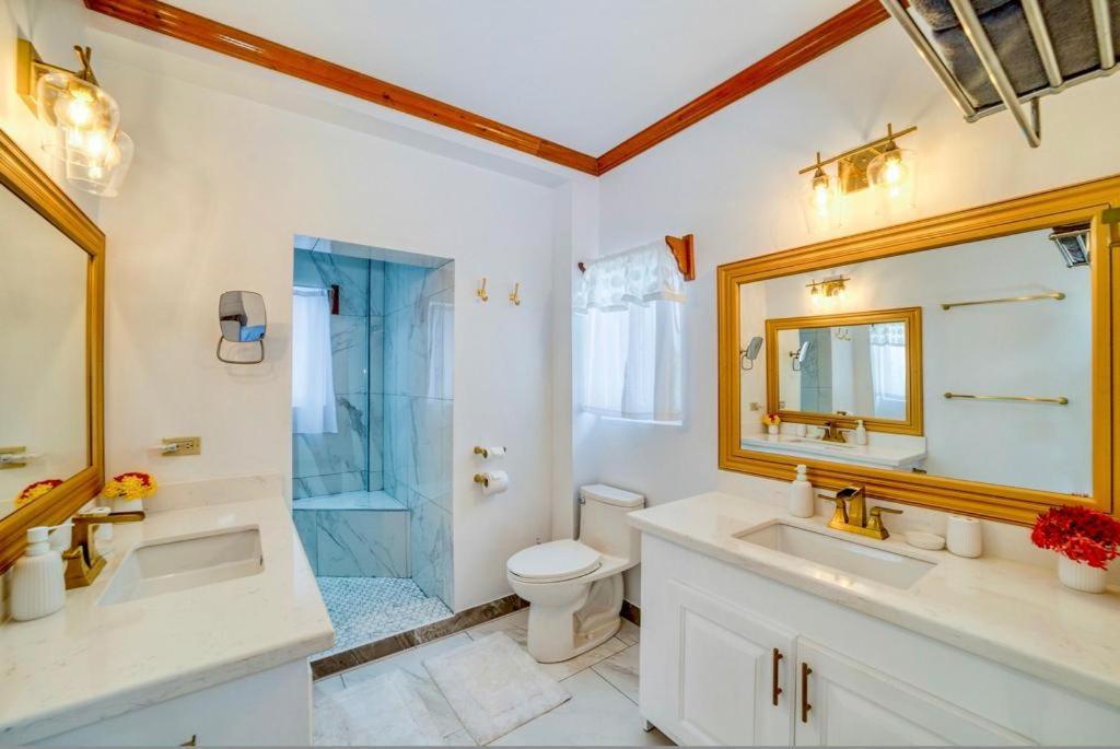 Miramar Suites Placencia Kamer foto