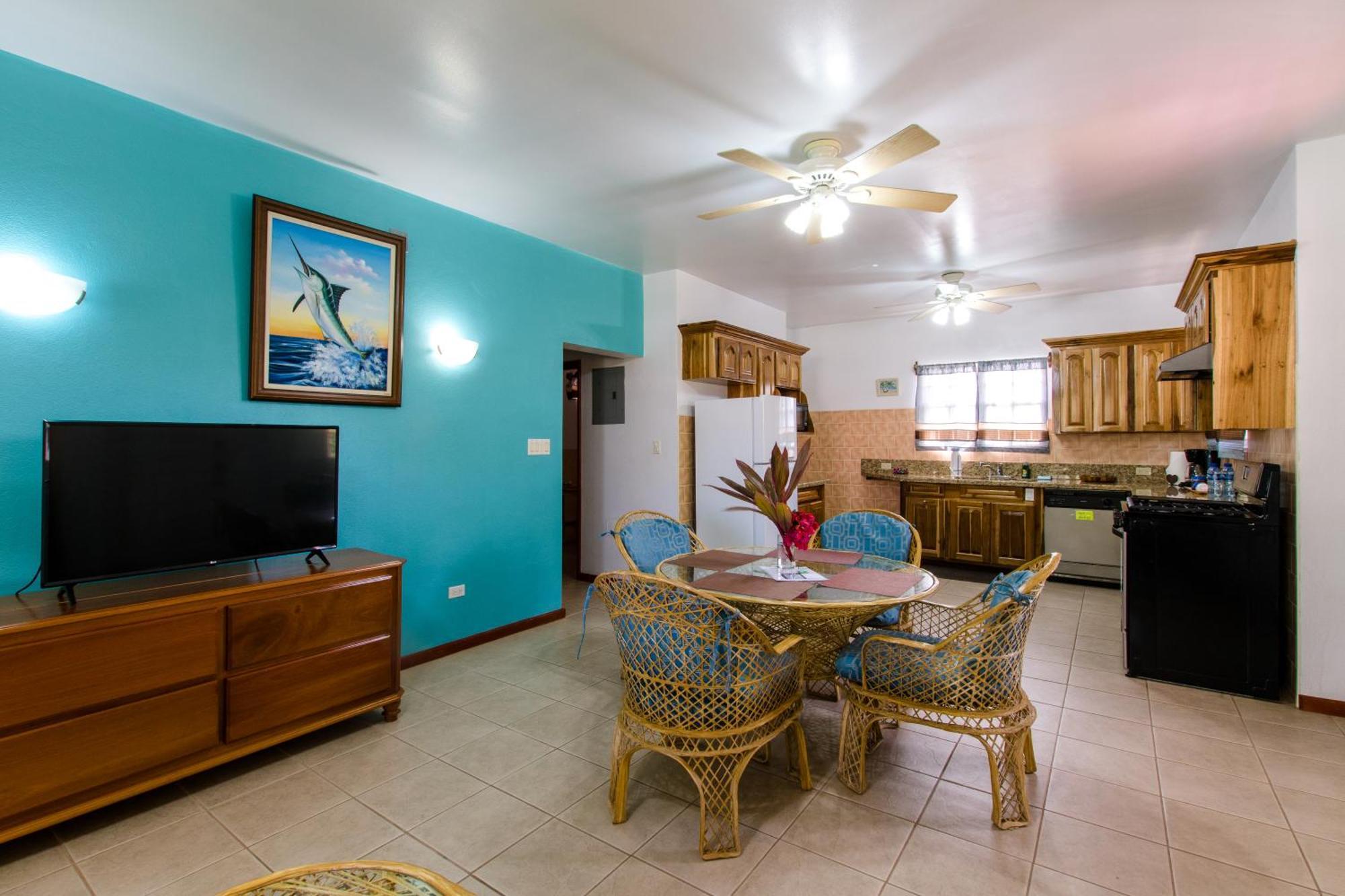 Miramar Suites Placencia Kamer foto