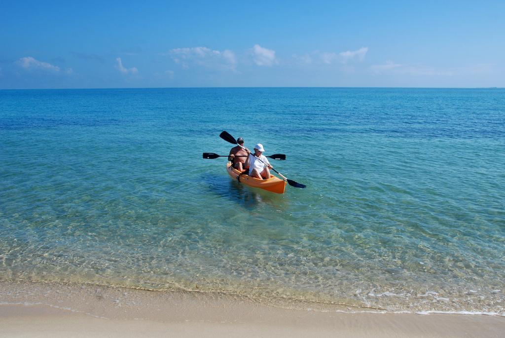 Miramar Suites Placencia Buitenkant foto